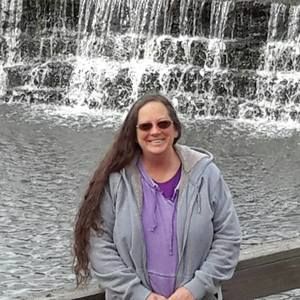 Meet your Posher, Dee